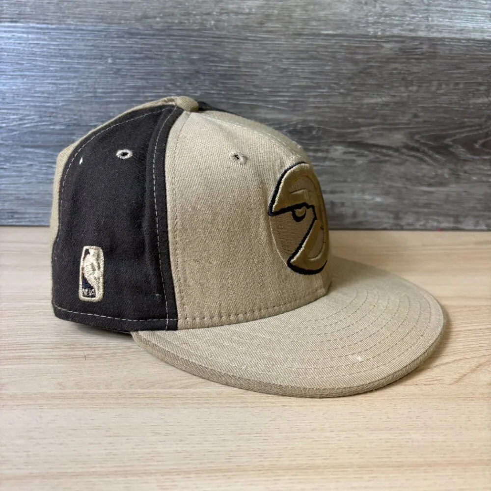 Vintage Atlanta Hawks Hat Cap Fitted 7 1/2 Brown NBA Basketball Wool USA New Era